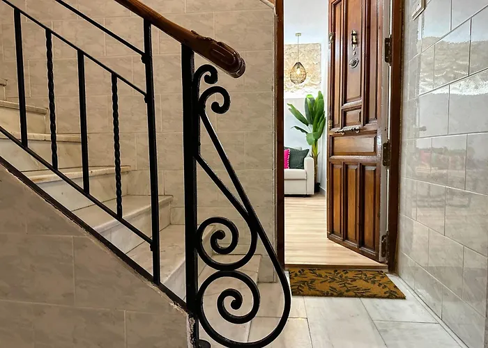 Casa Llorca. Estilo Y Tradición Cerca Del Centro. *