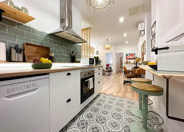 Casa Llorca. Estilo Y Tradición Cerca Del Centro. *