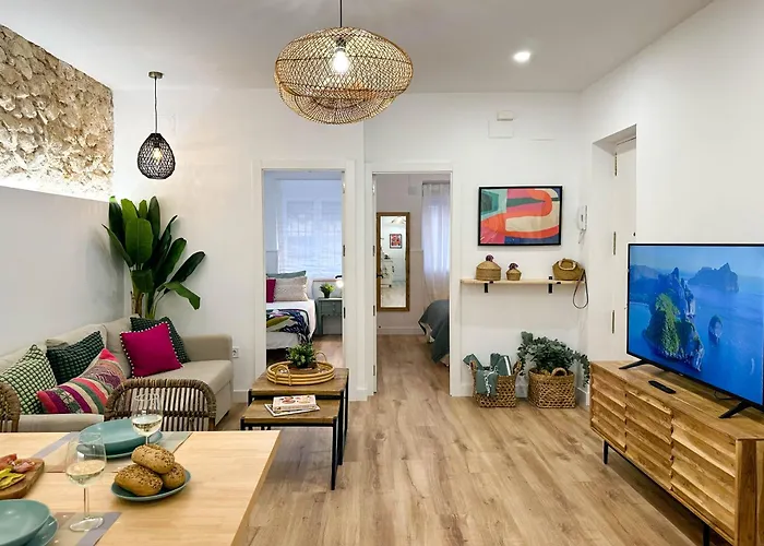 Casa Llorca. Estilo Y Tradición Cerca Del Centro. Alicante